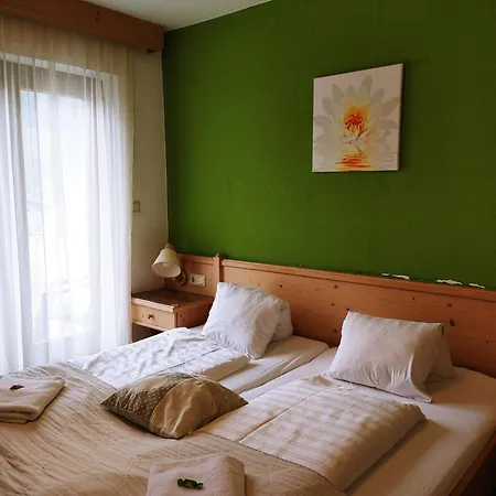 House Seerose Self Check-in Hotel 2*