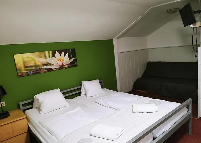 House Seerose Self Check-in Hotel 2*