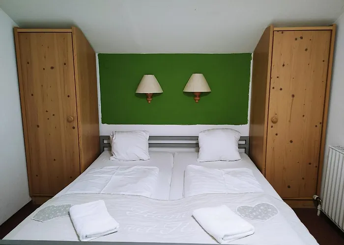 House Seerose Self Check-in 2*